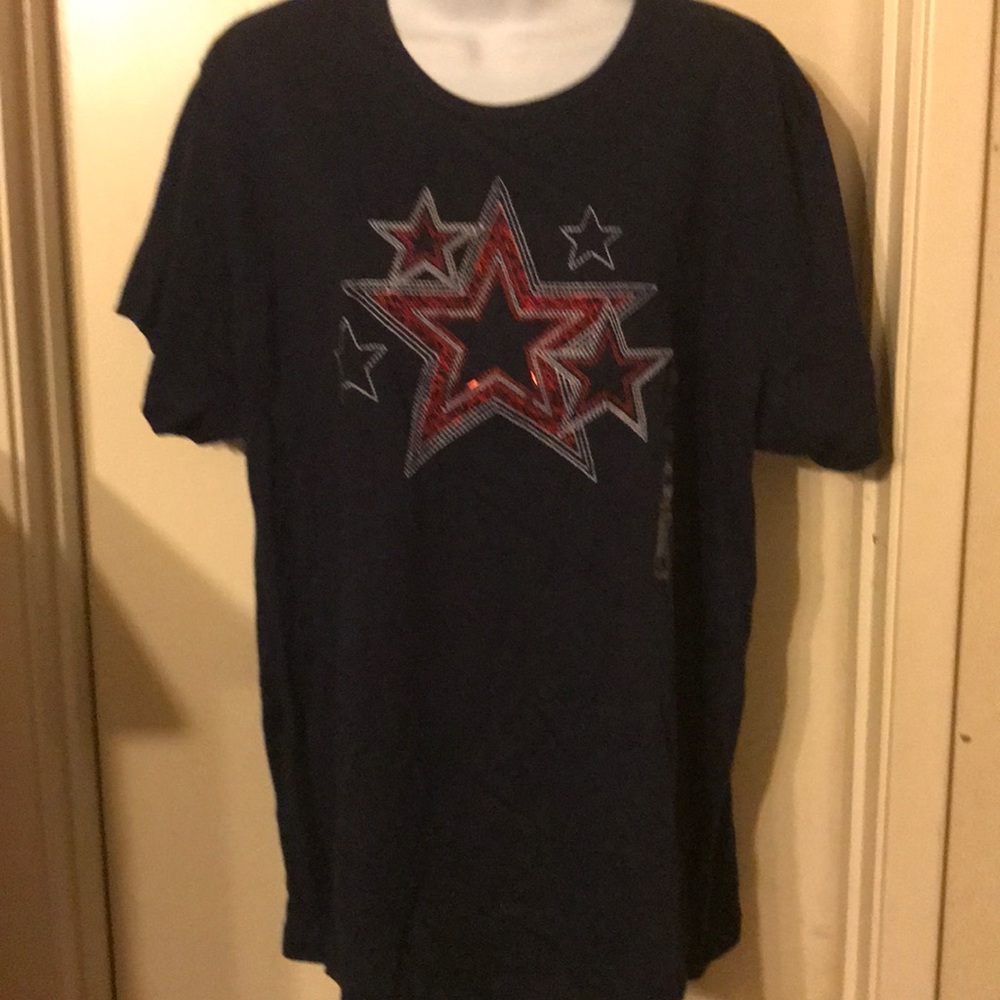 Woman’s holiday t-shirt. Size 2X.